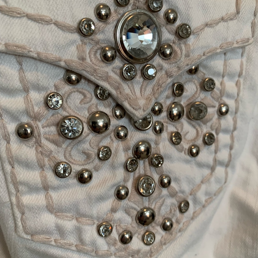 Ladies L.A.Idol jeans , off- white, double stitch design in tan, embedded .